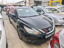 نيسان ألتيما